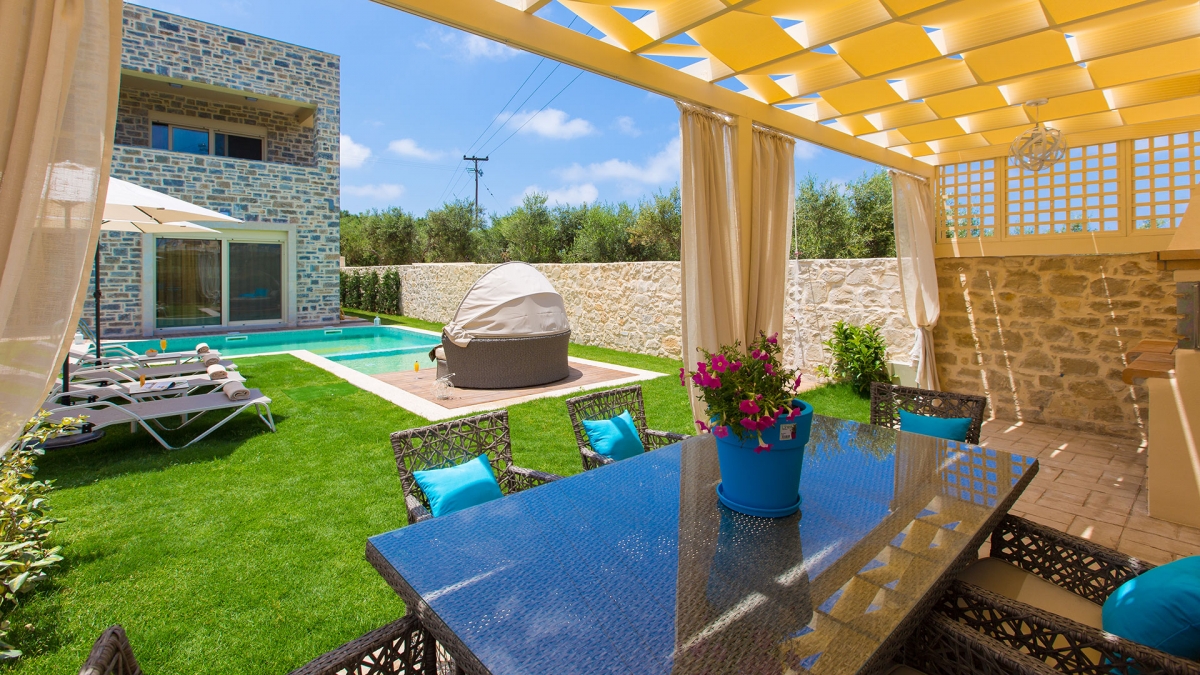 Traumhafte Steinvilla mit Pool in Sfakaki, Kreta: Luxus & Meerblick